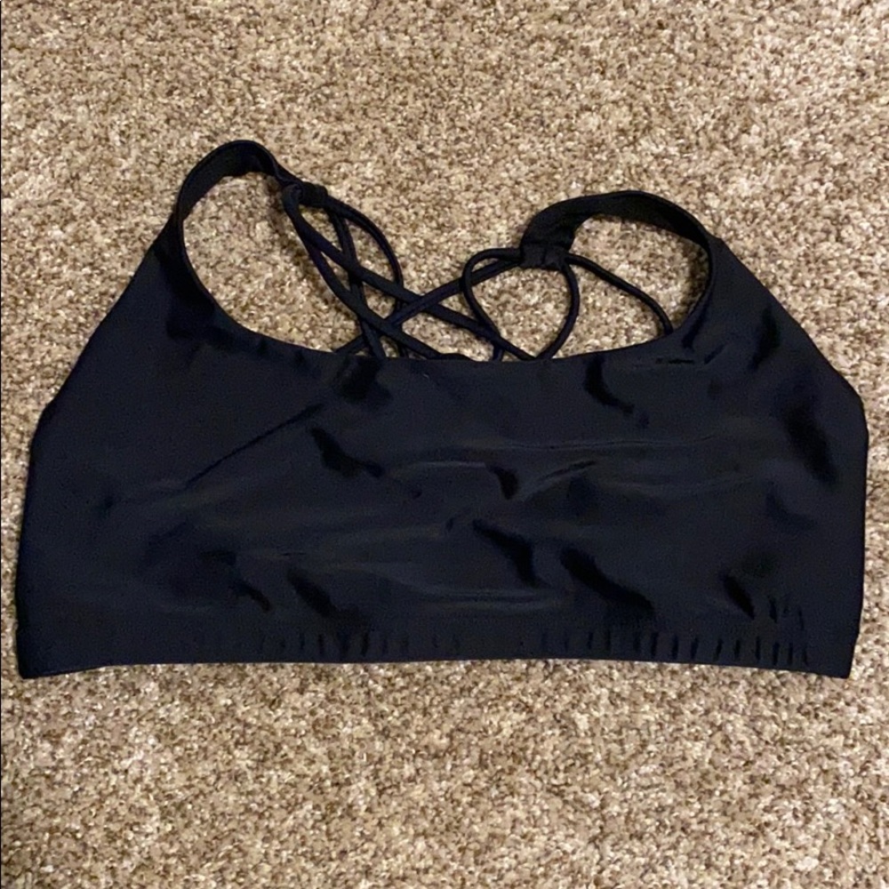 Black Strappy Back Yoga Bra 🧘‍♀️